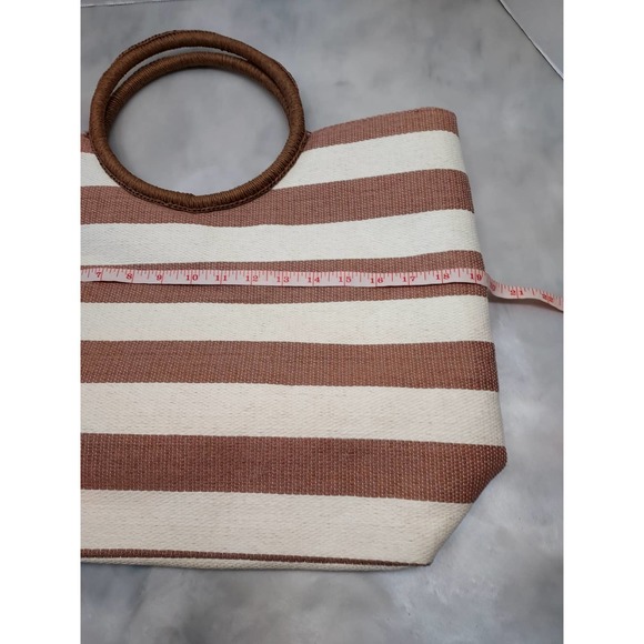 Neiman Marcus Light Brown Cream Striped Woven Tote - Picture 4 of 8